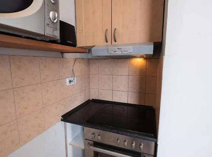 Cozy With Big Balcony And Ac Apartament *