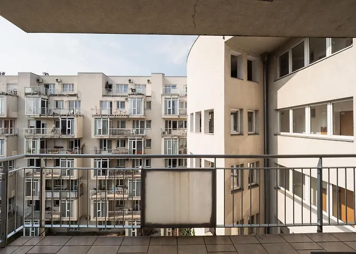 Cozy With Big Balcony And Ac * Budapest
