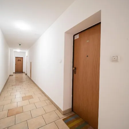 Apartment Cozy With Big Balcony And Ac Budapest